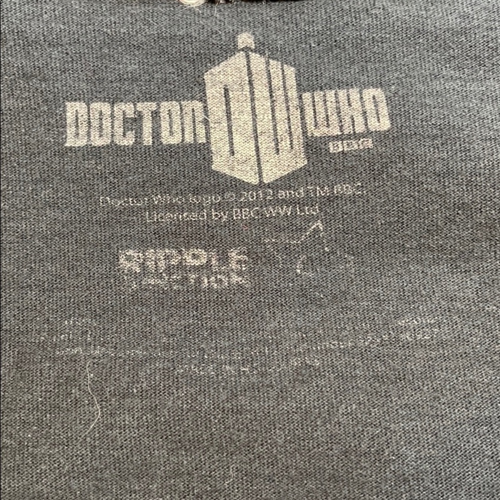 Doctor Who Bow Ties Are Cool Tee Shirt Men… - Picture 5 of 7